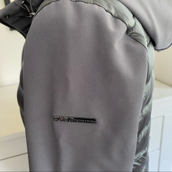 BCBGENERATION Water-Resistant Hooded Softshell Long Puffer Jacket - Picture 8 of 16